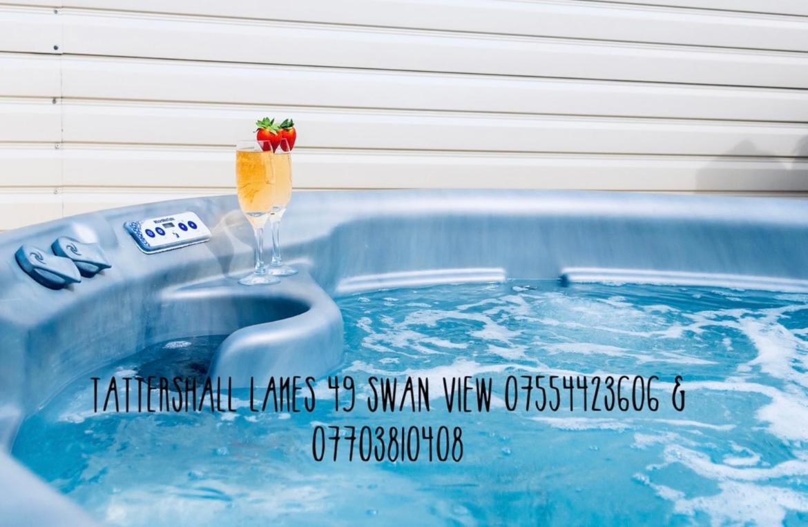 Swan View Retreats # Hottub Hotel Tattershall Exterior photo